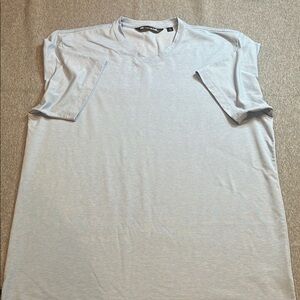 Travis Mathew men's light blue v-neck short sleeve t-shirt. Size XL